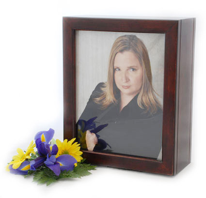 photo-picture-urn Wooden photo urn with image of a woman.