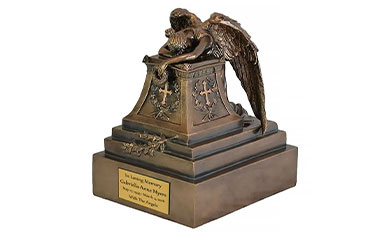 Weeping Angel Urn.